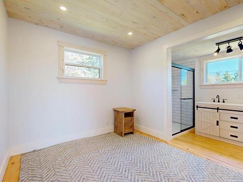 31 Shore View Drive, Beach Meadows, NS 