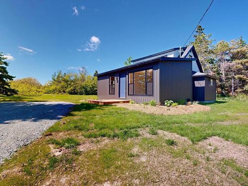 31 Shore View Drive, Beach Meadows, NS 