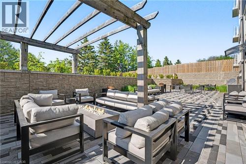 16 Markle Crescent Unit# 414, Ancaster, ON 