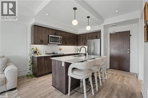 16 Markle Crescent Unit# 414, Ancaster, ON 