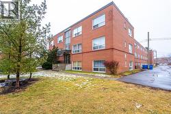 37 MERICOURT Road Unit# 108 Hamilton, ON L8S 2N5