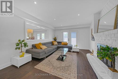12 Dorian Place, Vaughan, ON 