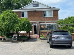 11985 Boul. Gouin O.  Montréal (Pierrefonds-Roxboro), QC H8Z 1V8