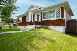 1955 Rue Norman Montréal (Saint-Laurent), QC H4L 4H3