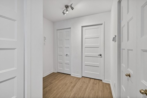 Mud Room - 336  - 338A Rue Angèle-Chartrand, Laval (Auteuil), QC 