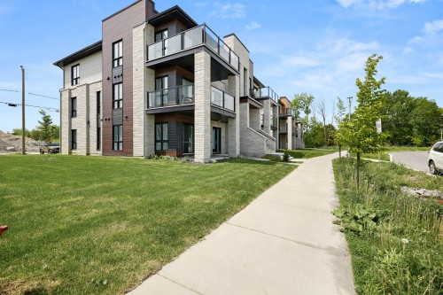Front of Structure - 336  - 338A Rue Angèle-Chartrand, Laval (Auteuil), QC 