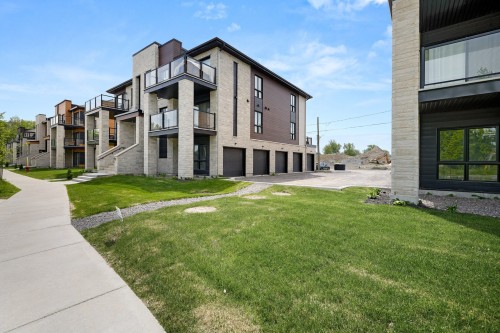 Front of Structure - 336  - 338A Rue Angèle-Chartrand, Laval (Auteuil), QC 
