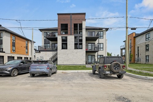 Back of Structure - 336  - 338A Rue Angèle-Chartrand, Laval (Auteuil), QC 