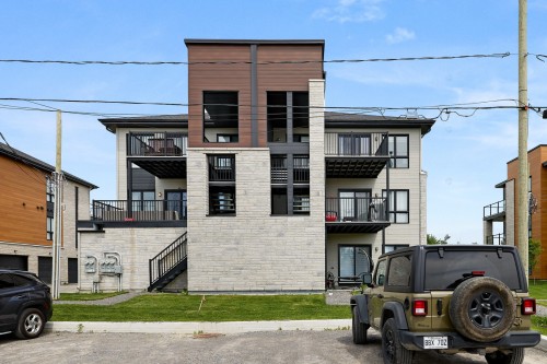 Back of Structure - 336  - 338A Rue Angèle-Chartrand, Laval (Auteuil), QC 
