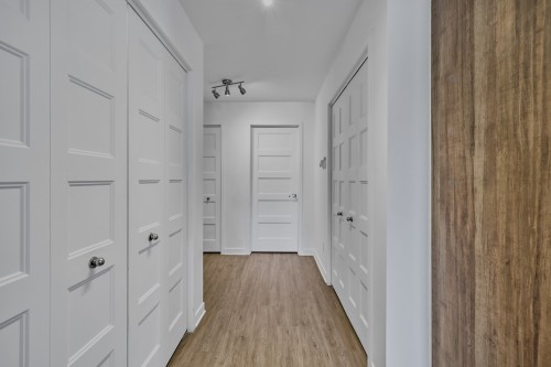 Passageway - 336  - 338A Rue Angèle-Chartrand, Laval (Auteuil), QC 