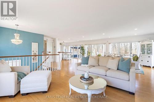 104 Silver Birch Drive, Tiny, ON 