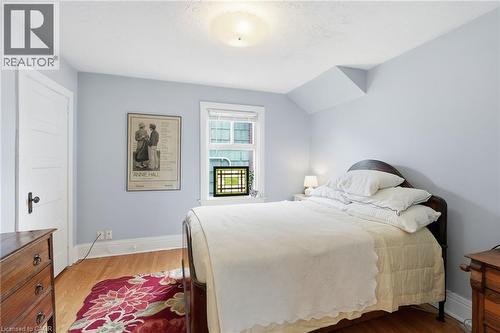 16 Connaught Avenue N, Hamilton, ON 