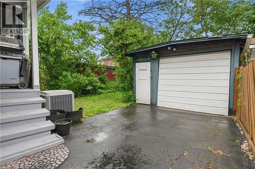 16 Connaught Avenue N, Hamilton, ON 