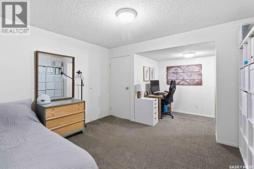 142 Neusch Crescent, Saskatoon, SK 