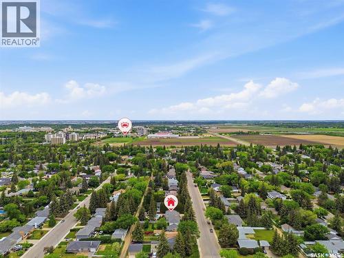 516 Lake Crescent, Saskatoon, SK 