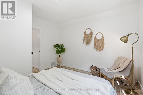 66 Mars Avenue, Hamilton, ON 