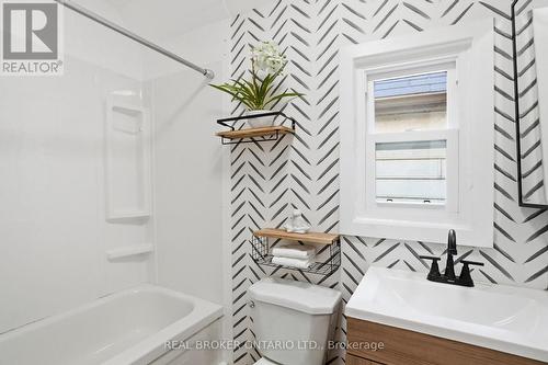 66 Mars Avenue, Hamilton, ON 