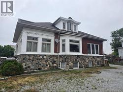 226 WELLINGTON STREET West Chatham, ON N7M 1J6