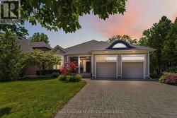 34 SCULLER'S WAY  St. Catharines (Martindale Pond), ON L2N 7T1