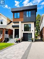 34 ROOSEVELT ROAD Toronto, ON M4J 4T6