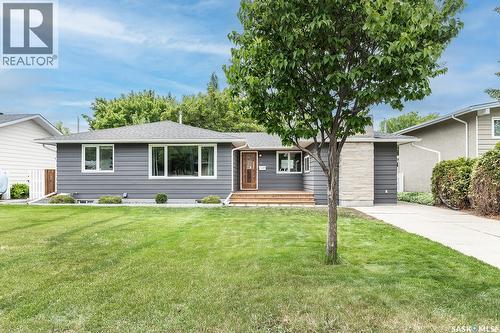 4 Rutter CRESCENT  Saskatoon, SK S7H 3B7