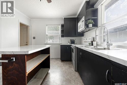 1426 12Th Street E, Saskatoon, SK 
