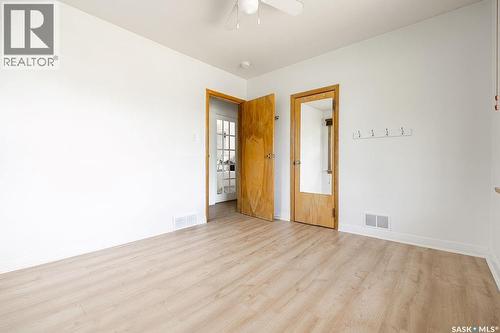 1426 12Th Street E, Saskatoon, SK 