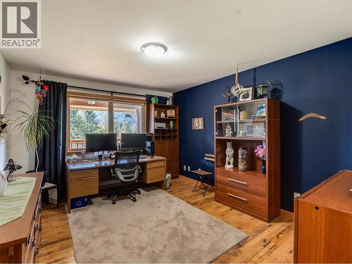 955 Cedar Brae Road, Glade, BC - Indoor Photo Showing Office