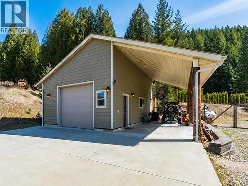 955 Cedar Brae Road, Glade, BC - Outdoor With Exterior