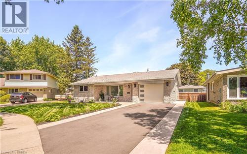 33 TANGLEWOOD Terrace  Brantford, ON N3R 3R8