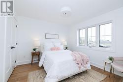 Light and airy bedroom - 