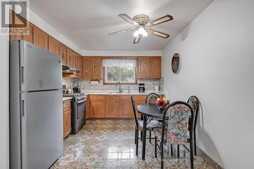 Eat-in Kitchen - 7 Oakland Drive, Hamilton, ON 