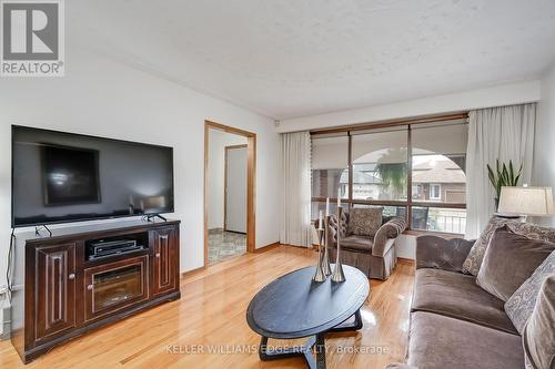 7 Oakland Drive, Hamilton, ON 