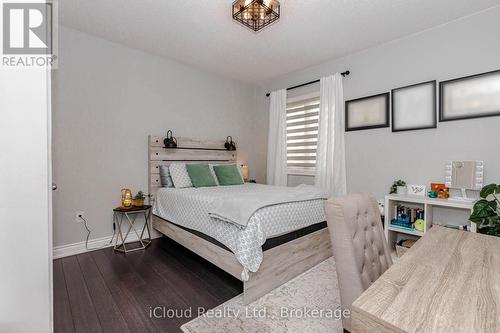 264 Etheridge Avenue, Milton, ON 