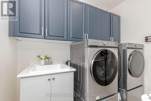 264 Etheridge Avenue, Milton, ON 