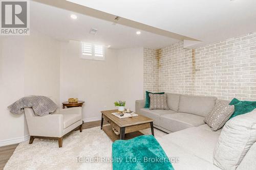 264 Etheridge Avenue, Milton, ON 