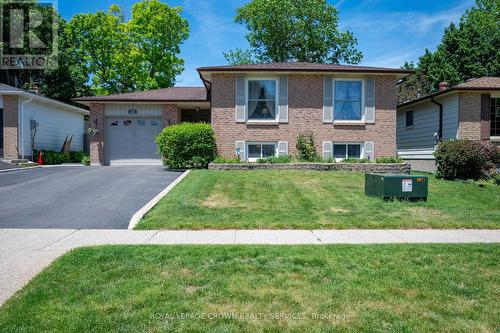 35 BARNICKE DRIVE  Cambridge, ON N3C 3M2