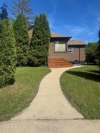 425 4TH Street Brandon, MB R7A 3H3
