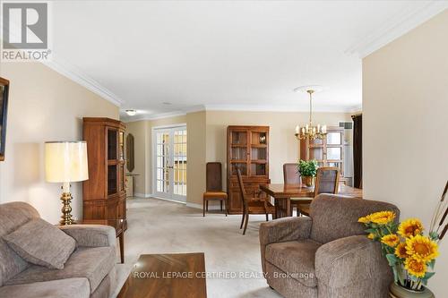 Living room - 1118 - 25 Kingsbridge Garden Circle, Mississauga, ON 