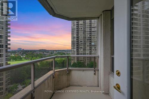 1118 - 25 Kingsbridge Garden Circle, Mississauga, ON 