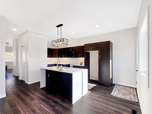 10 Woodridge Way, Brandon, MB 