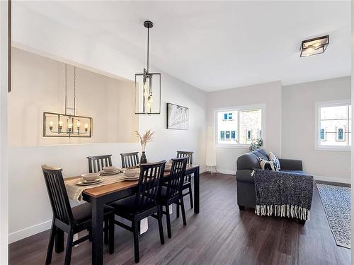 10 Woodridge Way, Brandon, MB 
