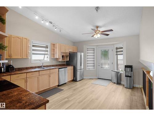 15536 70 St Nw, Edmonton, AB 