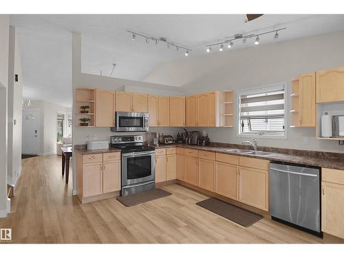 15536 70 St Nw, Edmonton, AB 
