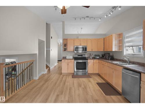 15536 70 St Nw, Edmonton, AB 