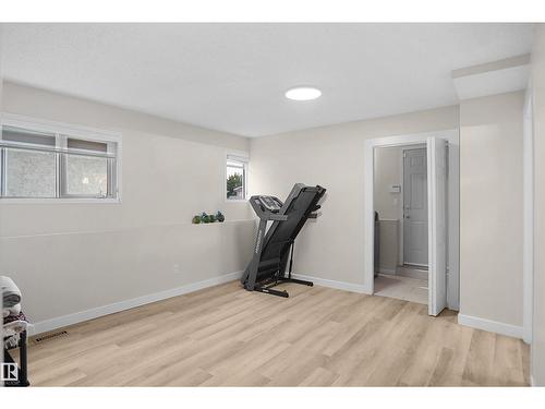 15536 70 St Nw, Edmonton, AB 