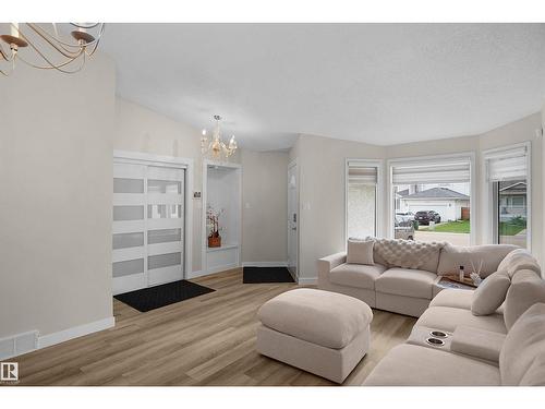 15536 70 St Nw, Edmonton, AB 