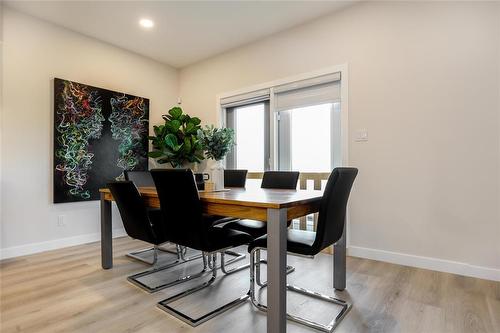 Home is similar, but might not be exact. - 275 North Haven Way, West St Paul, MB 