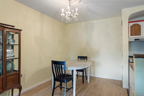#205-2040 White Birch Rd, Sidney, BC - Indoor Photo Showing Dining Room