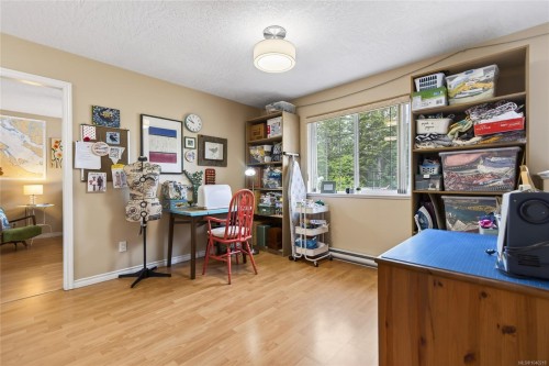 359 Pritchard Rd, Comox, BC 